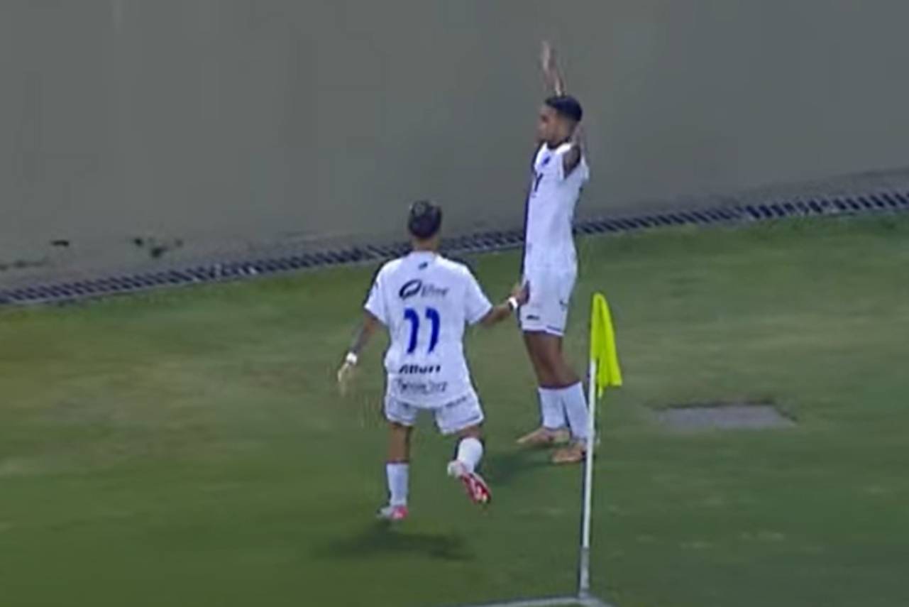 O Aster, estreante na Copinha, bateu o atual campeão Palmeiras. Foto: Reprodução/Youtube/Cazé TV