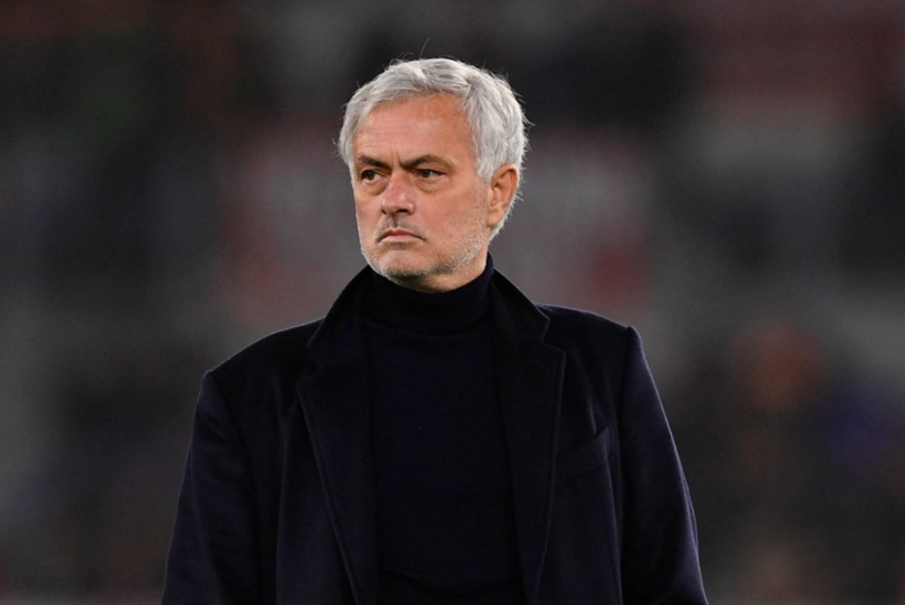 Mourinho não é mais treinador da Roma