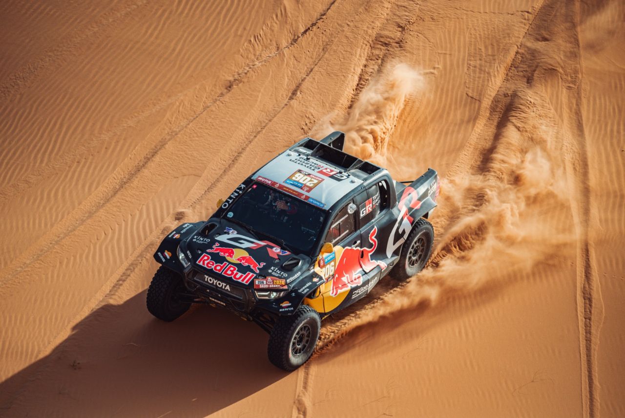 Carro de Lucas Moraes em prova do Rali Dakar 2024