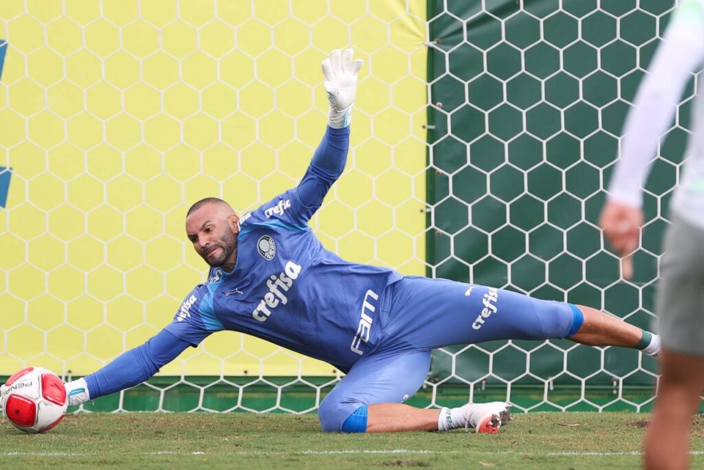 Weverton teve seu contrato renovado até 2026. Foto: Fabio Menotti/Palmeiras