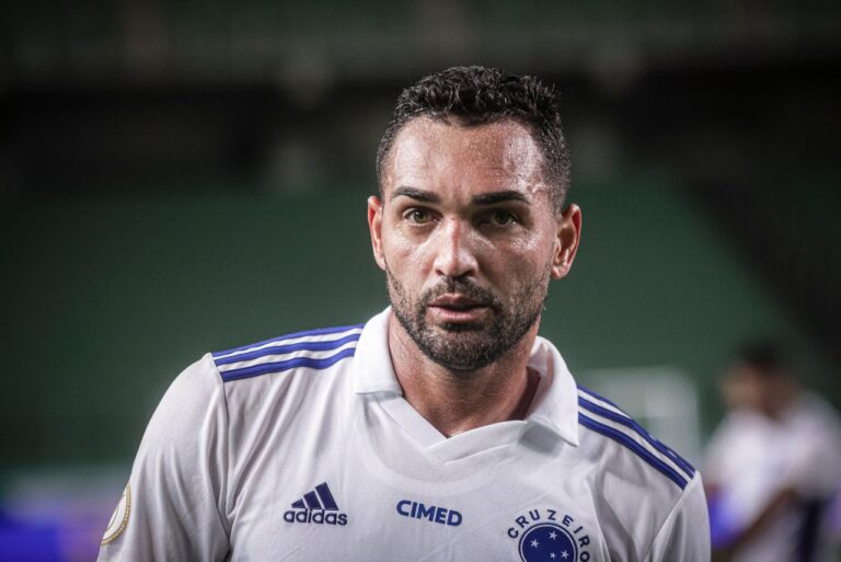 <p>Gilberto está perto de se tornar reforço do Juventude (Foto: Staff Images/Cruzeiro)</p>