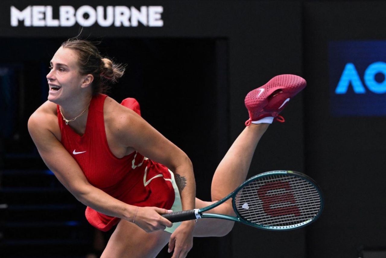 Tenista Aryna Sabalenka em jogo do Aberto da Austrália