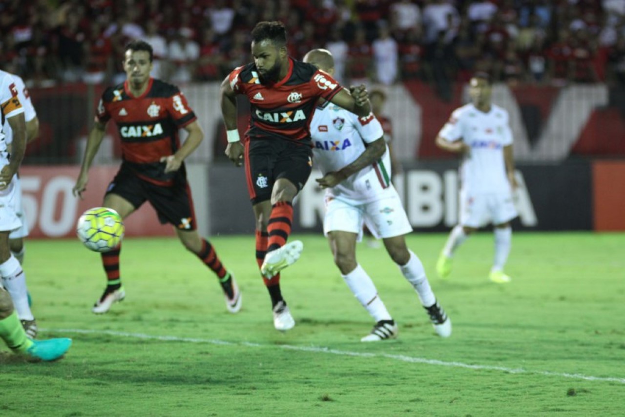 Atacante Fernandinho, quando jogava pelo Flamengo