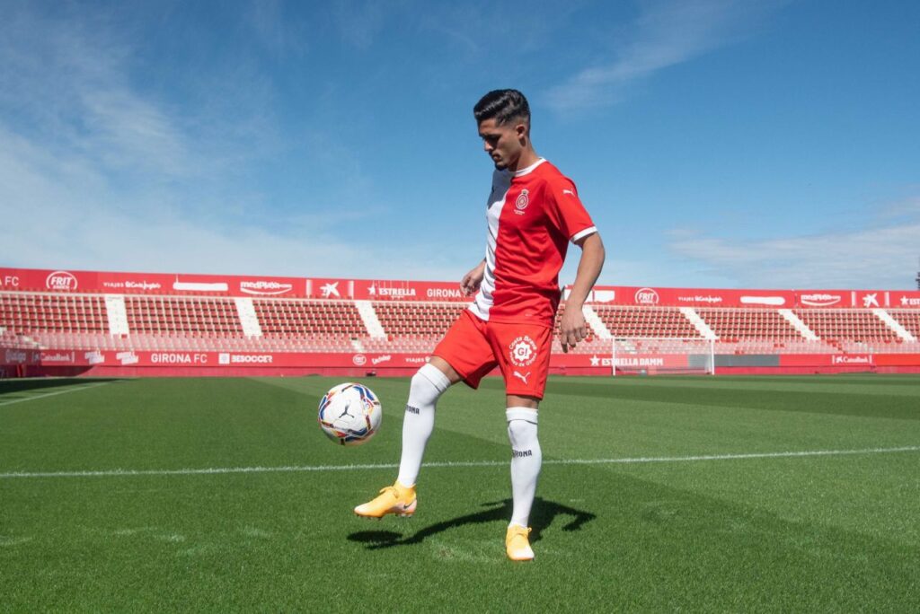 Yan Couto entrou na mira do Real Madrid após se destacar pelo Girona (Foto: Divulgação)