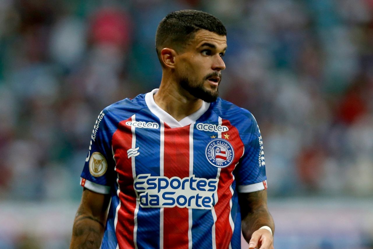 Meia Cauly em jogo do Bahia em 2023