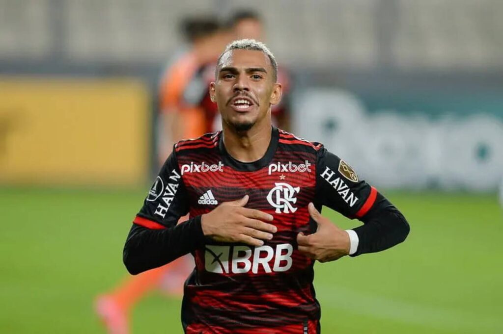 Matheuzinho pertence ao Flamengo e seria emprestado ao Corinthians. Foto: Marcelo Cortes
