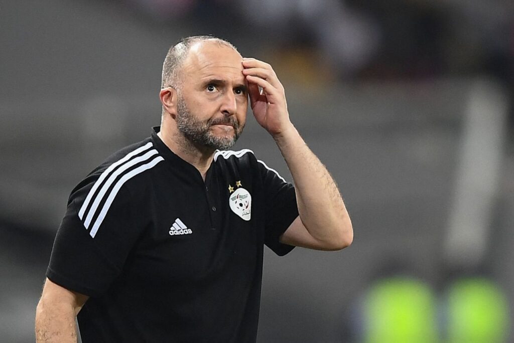 Djamel Belmadi deixou o comando da Seleção Argelina (Foto: Charly Triballeau/AFP)