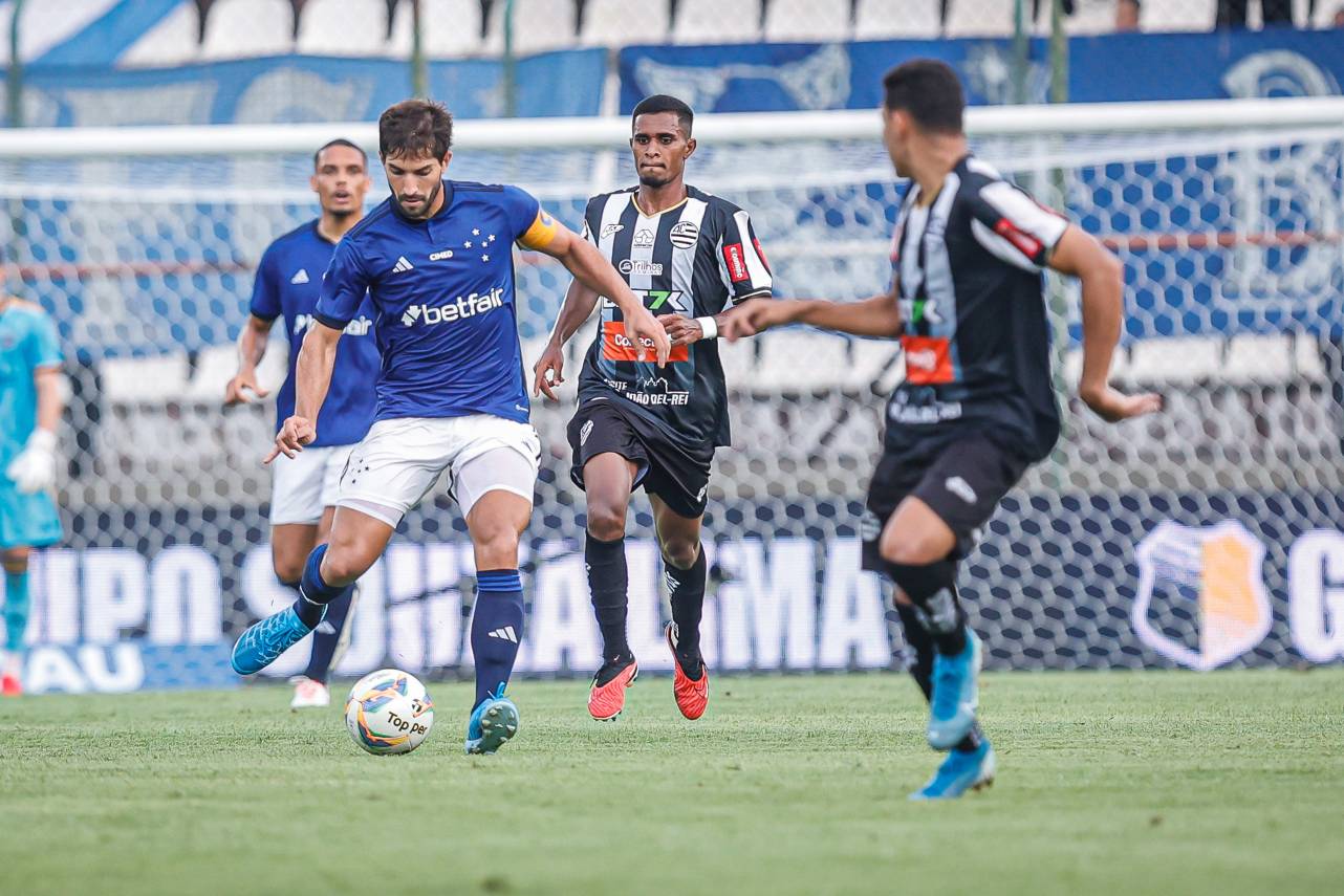 A torcida do Cruzeiro protestou no fim do jogo. Foto: Staff Images/Cruzeiro