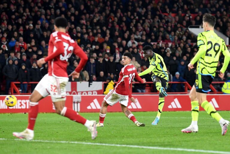 <p>Saka marcou o segundo gol na vitória do Arsenal sobre o Nottingham Forest (Foto: X/Reprodução)</p>