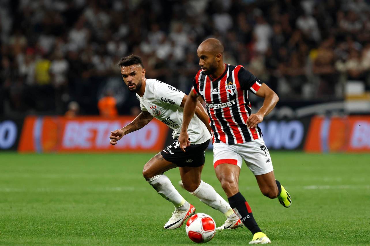 Lucas está relacionado para o jogo, mas é dúvida. Foto:Rubens Chiri/Saopaulofc