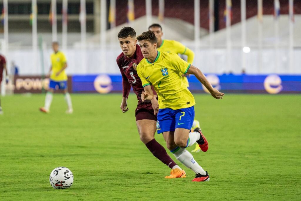O Brasil entrou com a equipe reserva e foi derrotado pela Venezuela. Foto: Joilson Marconne/CBF