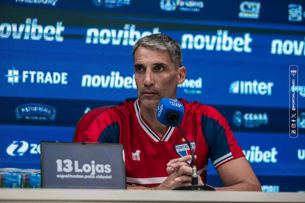 Vojvoda em coletiva de impresa
