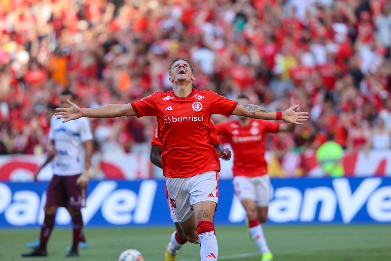 Lucca brilhou em vitória do Inter