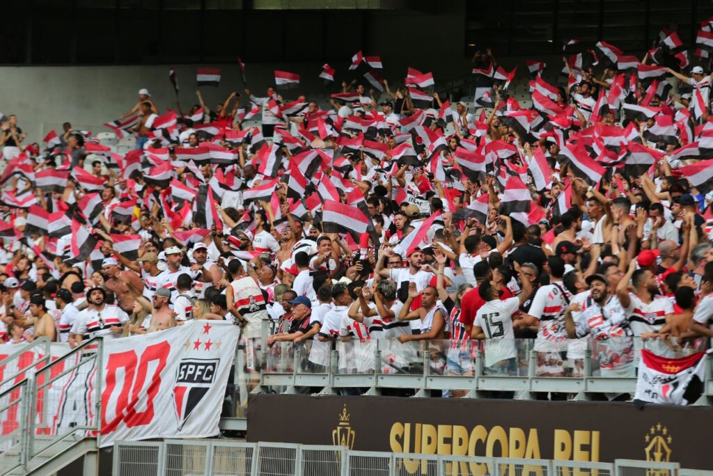 Torcida do São Paulo na Supercopa do Brasil