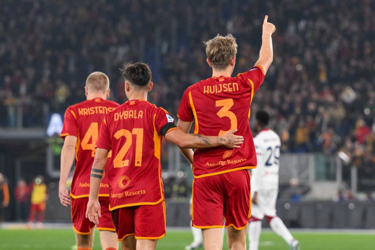 Dybala e Huijsen marcaram na vitória da Roma. Foto: Reprodução/X
