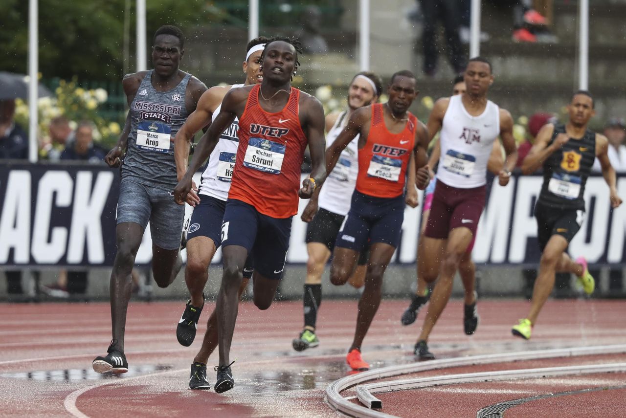 Velocista queniano Michael Saruni, julgado por doping, em prova nos Estados Unidos
