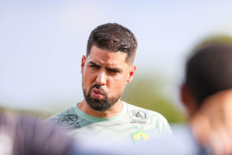 <p>António Oliveira é o novo técnico do Corinthians (Foto: Divulgação/Cuiabá)</p>