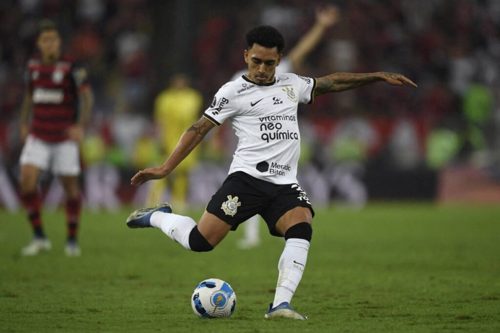 Du Queiroz foi formado nas categorias de base do Corinthians. Foto: Mauro Pimentel/AFP