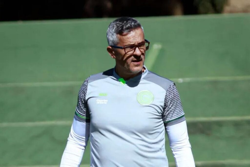 Armando Evangelista, ex-Goiás, negocia com o Cuiabá