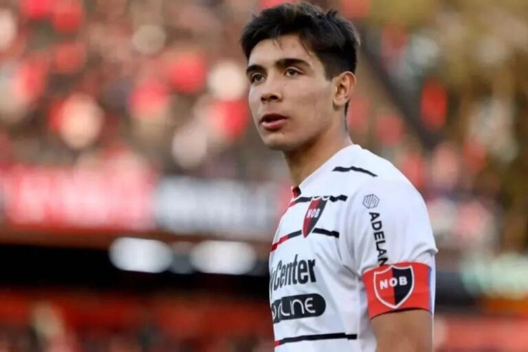 <p>Juan Sforza vai reforçar o meio-campo do Vasco (Foto: Divulgação)</p>
