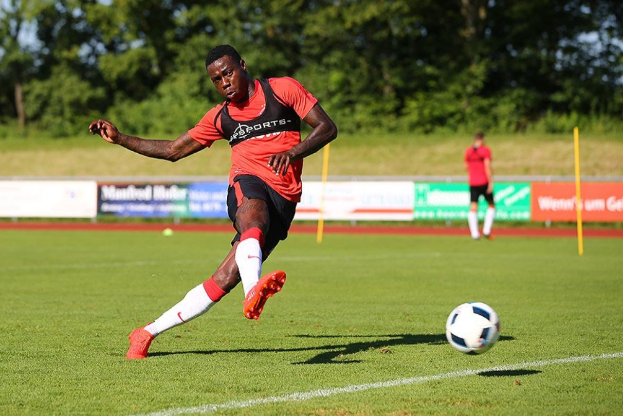 Atacante Quincy Primes em treino do Spartak Moscou em 2022