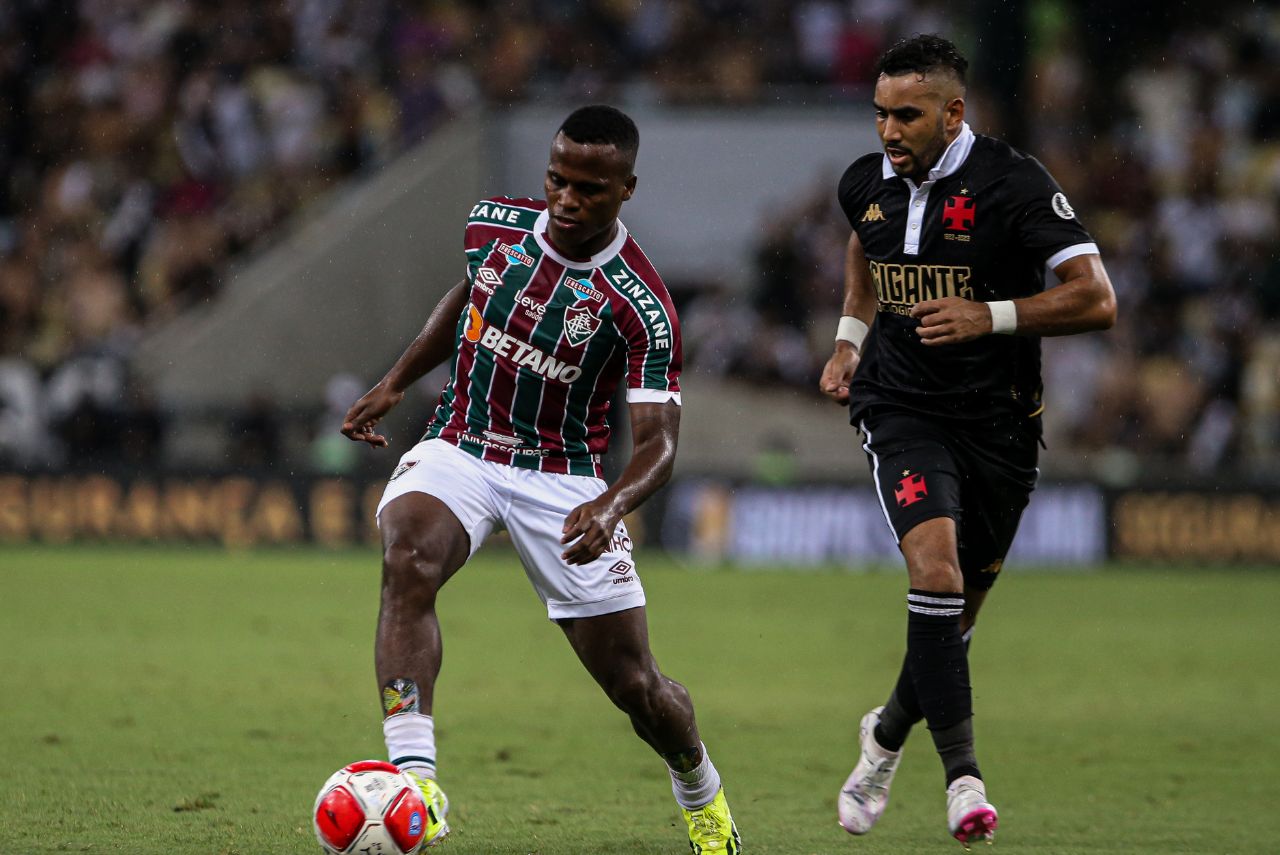 Clássico entre Fluminense e Vasco no Maracanã