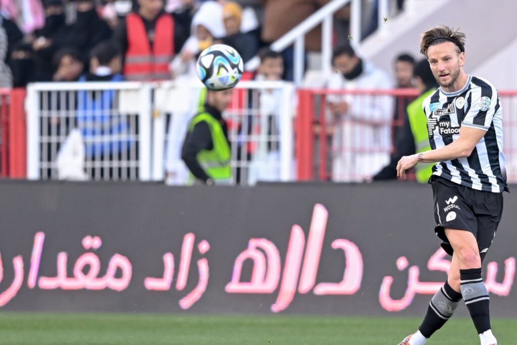 Rakitic no primeiro jogo pelo novo clube