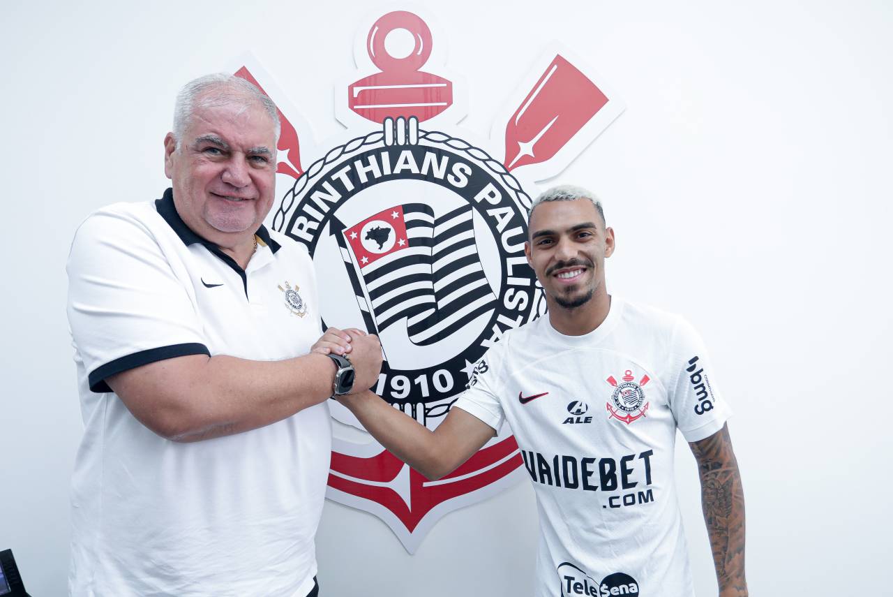 Matheuzinho assinou com o Corinthians até o fim de 2028. Foto: Rodrigo Coca/Corinthians