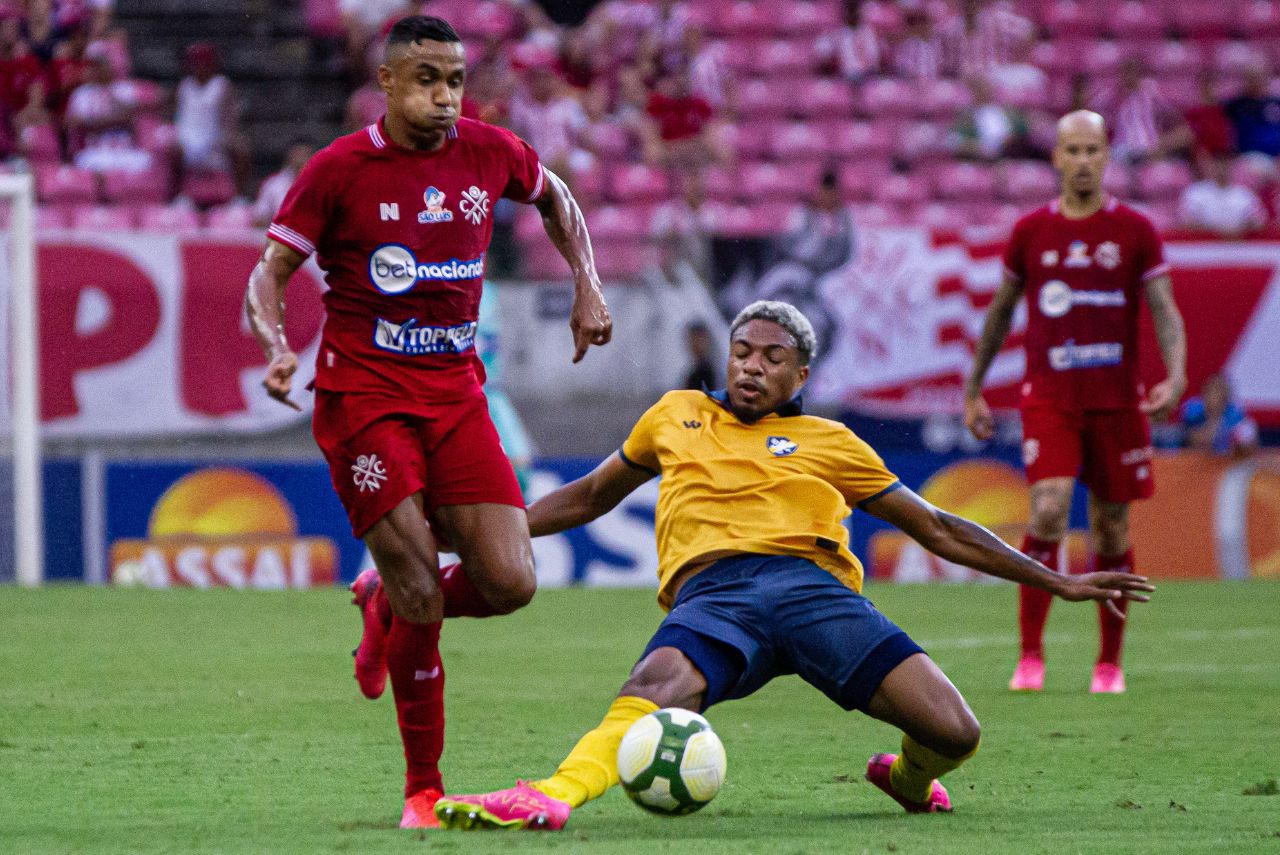 Náutico saiu derrotado da Arena