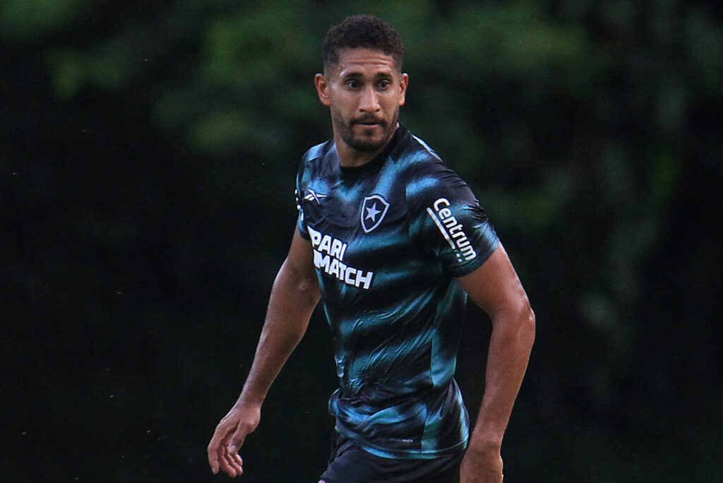 Pablo em treino do Botafogo