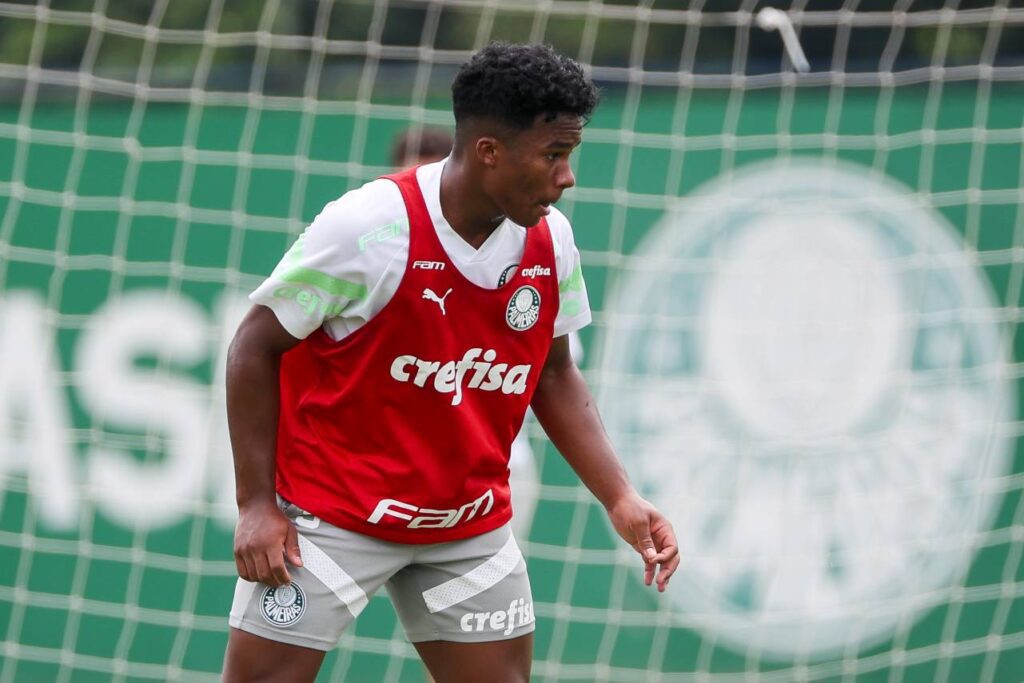 Endrick marcou um belo gol durante a atividade. Foto: Cesar Greco/Palmeiras