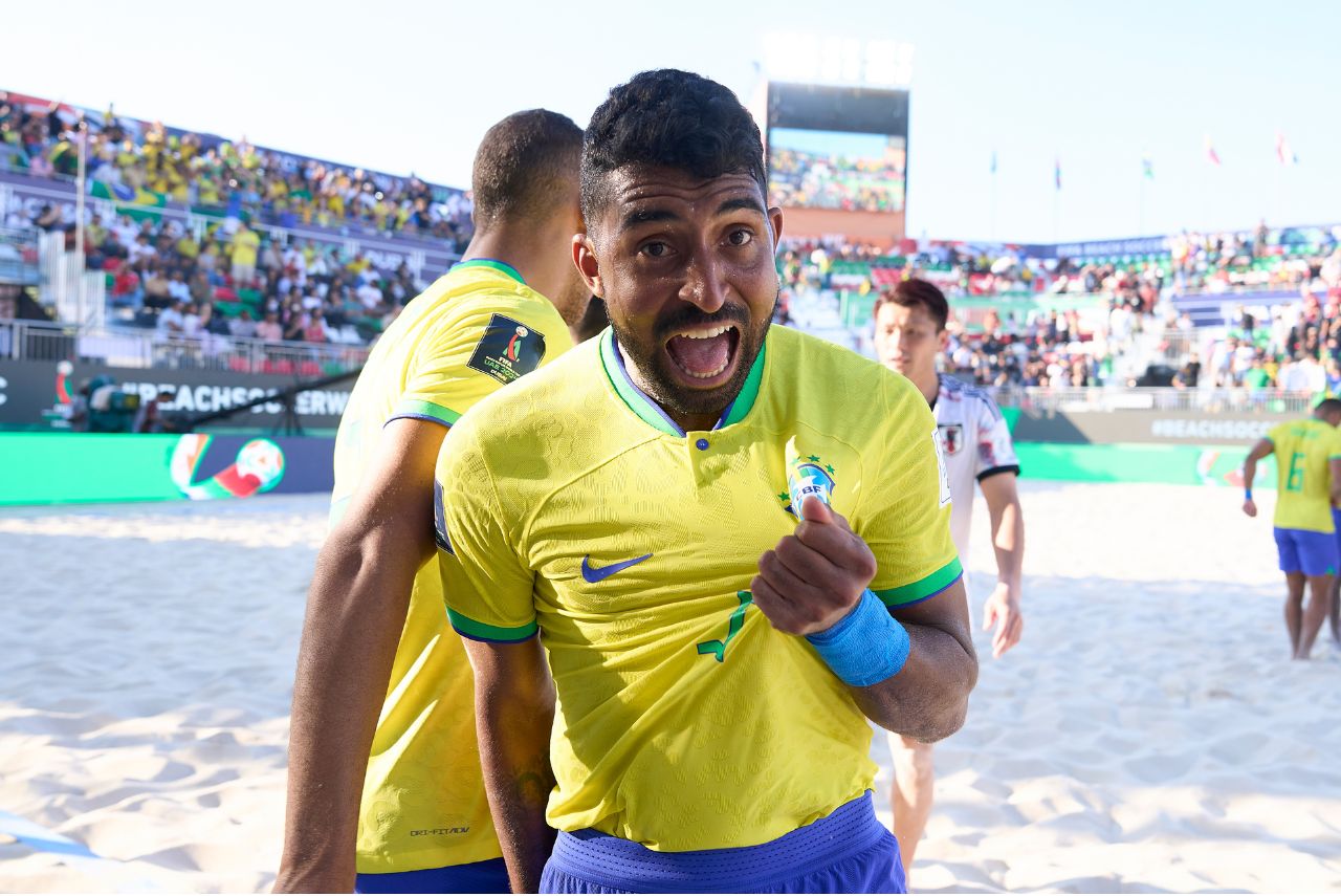 Seleção Brasileira vai à final da Copa do Mundo de Futebol de Areia e