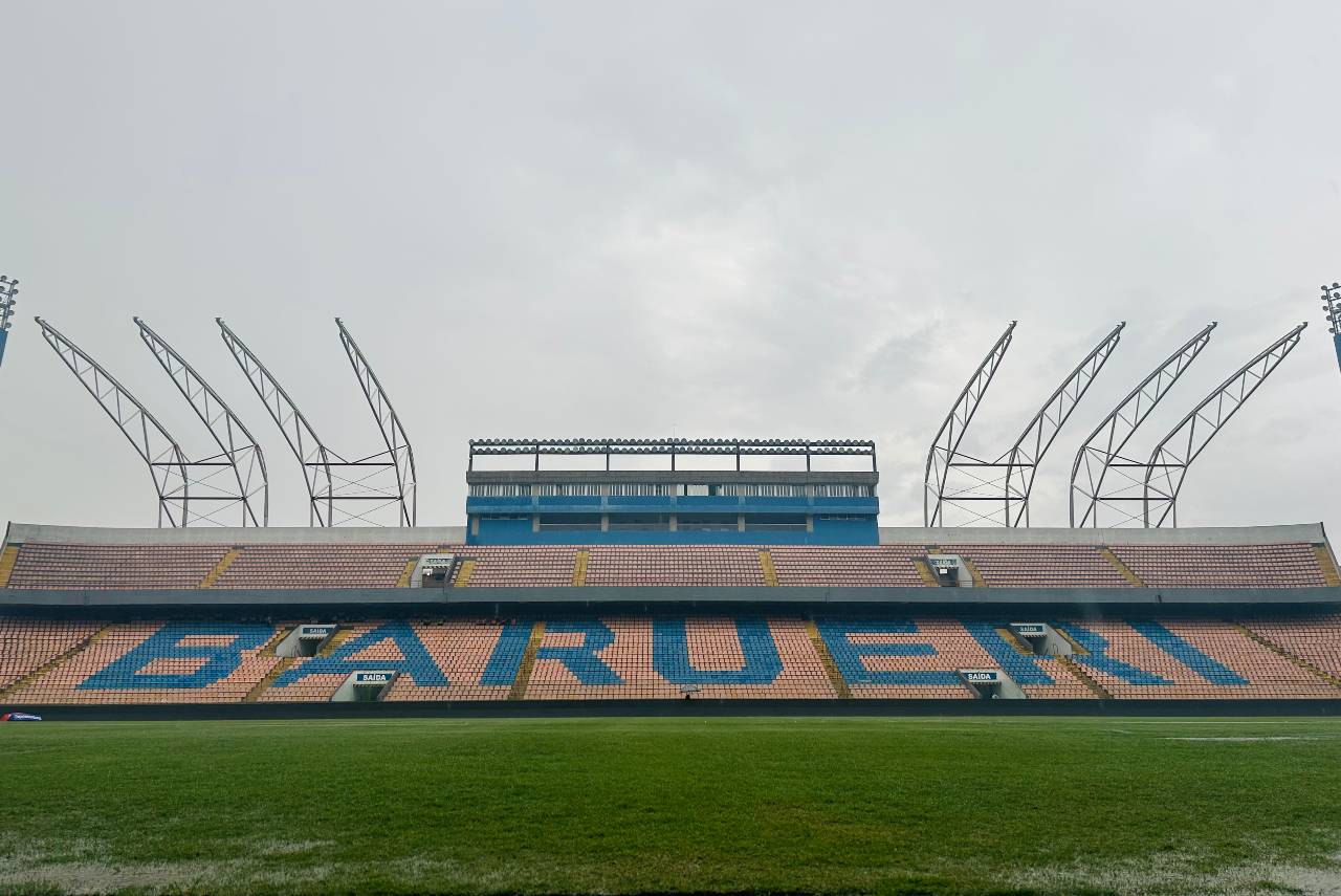 A Arena Barueri foi bastante afetada pelas chuvas neste sábado (24). Foto: Reprodução/X