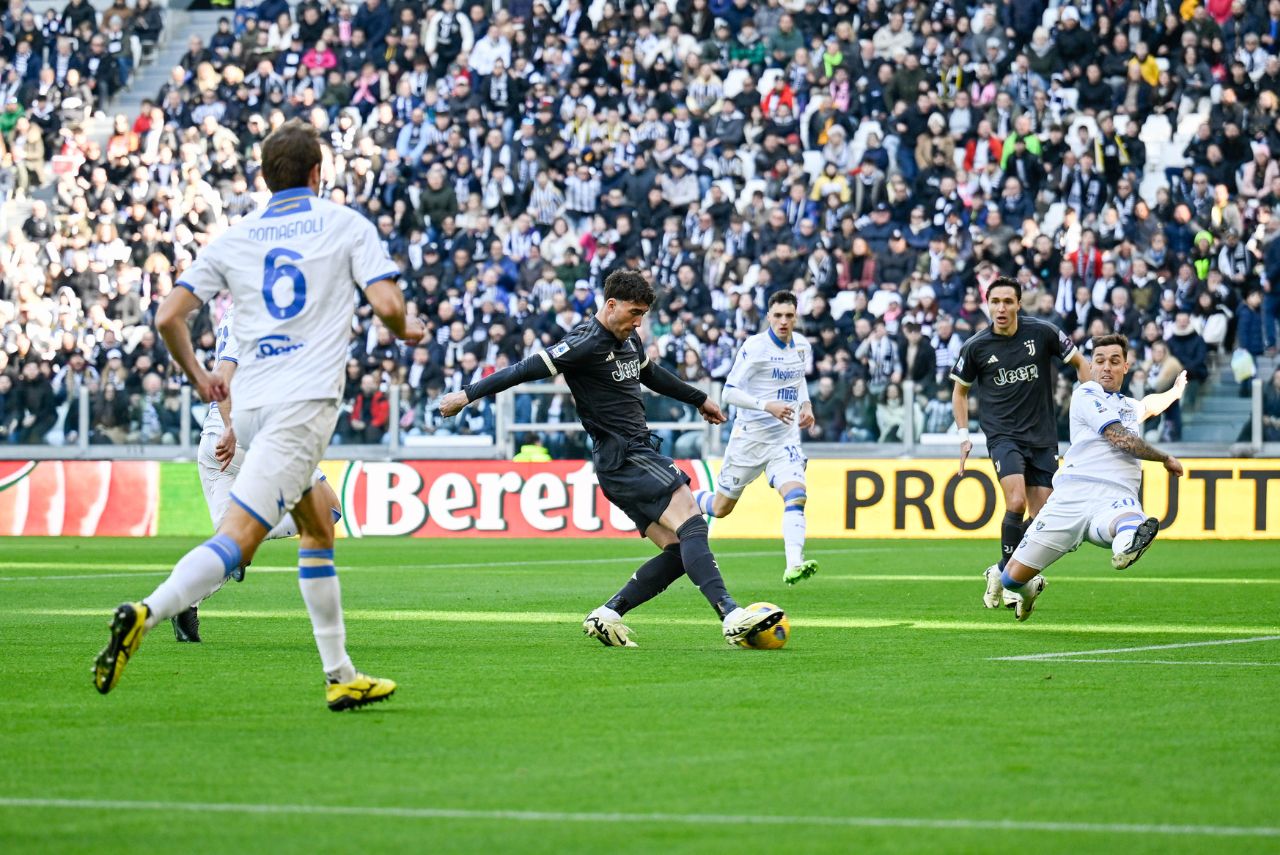 Vitória sobre o Frosinone manteve a Juventus na briga pela liderança do Italiano (Foto: X/Reprodução)
