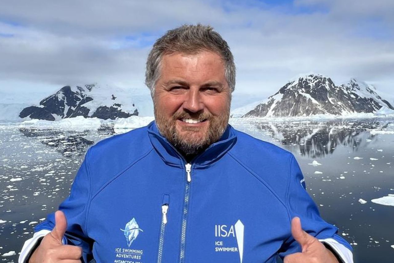 Nadador Stève Stievenart na Antártida