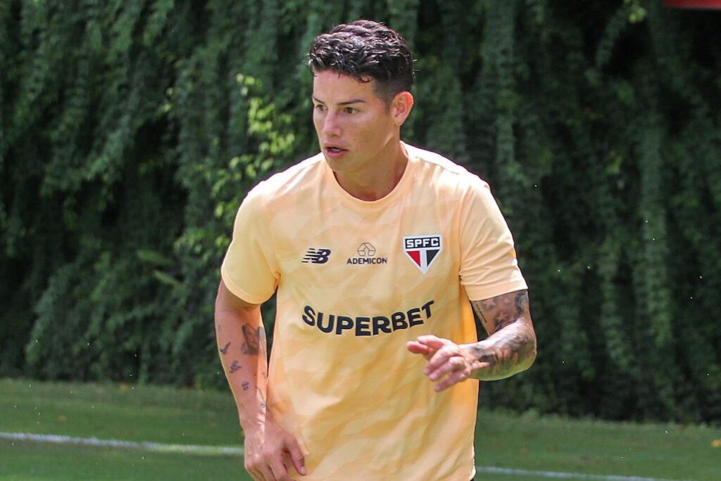 James Rodríguez em treino do São Paulo