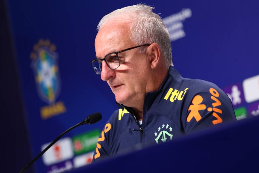 Dorival Júnior vai fazer sua primeira convocação na sexta-feira (1º). Foto:Staff Images / CBF