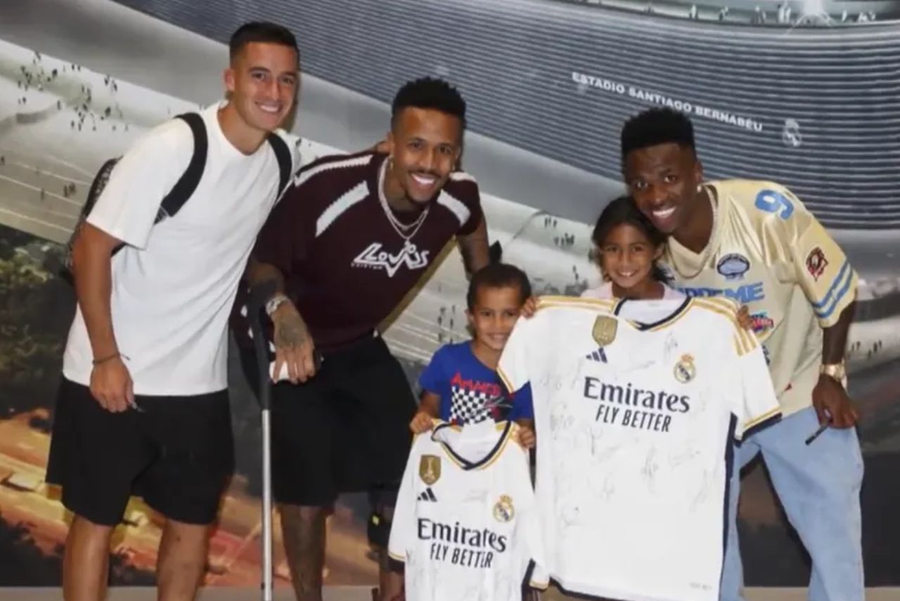 Criança vitima de torcedor do Atlético de Madrid foi presenteada por atletas do Real