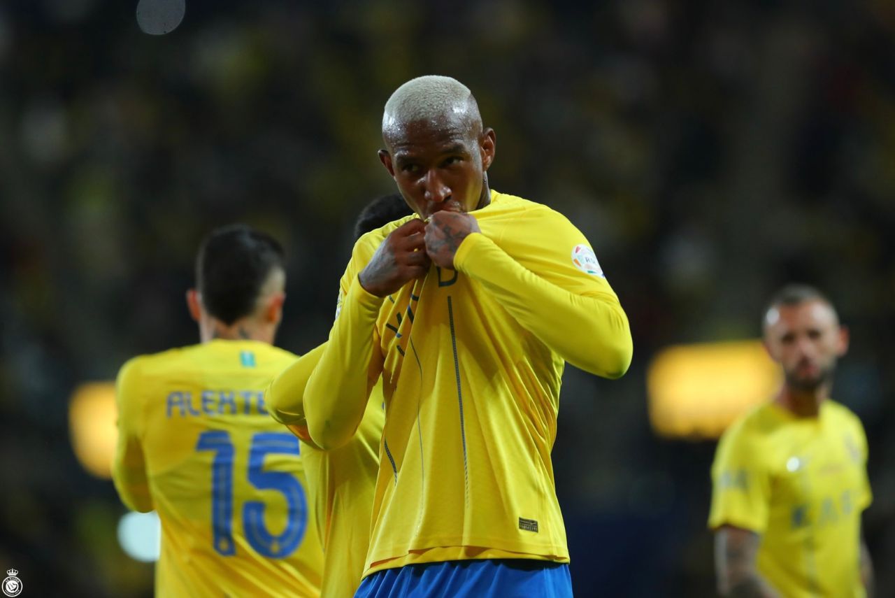 Anderson Talisca comemora gol pelo Al-Nassr contra o Al-Hazem no Campeonato Saudita em 2024