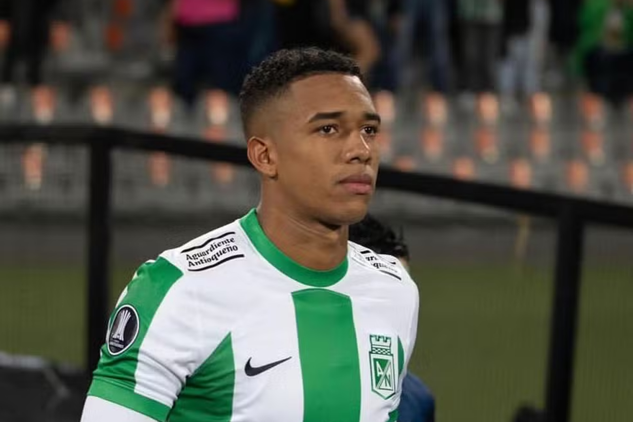 Brahian Palacios é alvo do Atlético-MG