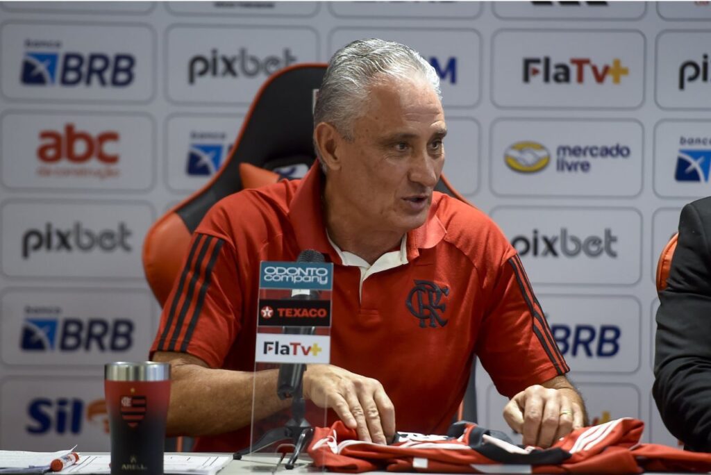 Tite em coletiva do Flamengo