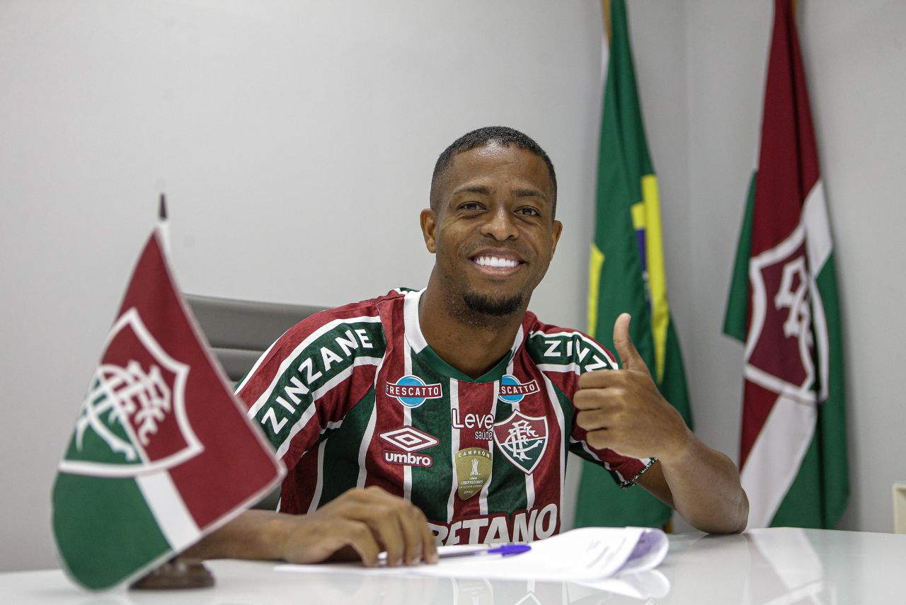 Keno renovou com o Fluminense até 2025