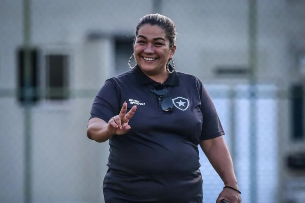 Rose de Sá foi responsável por estruturar o futebol feminino do Botafogo (Foto: Arthur Barreto/BFR)