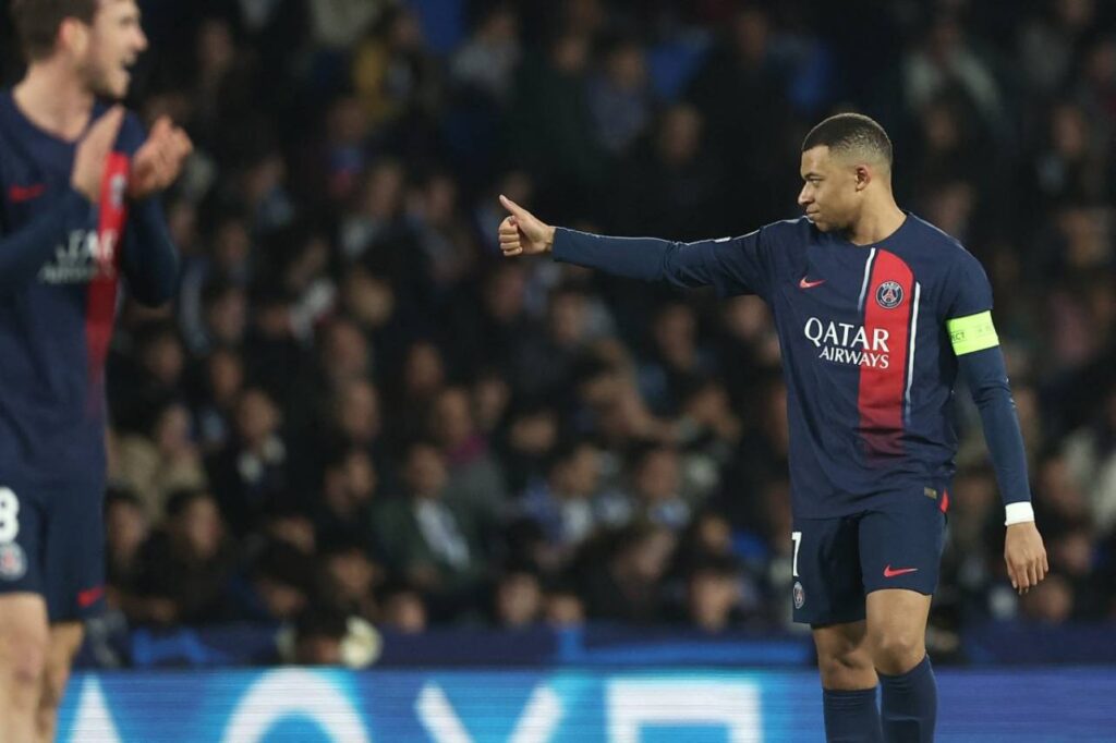 Mbappe marcou os dois gols da vitória do PSG sobre a Real Sociedad. Foto: FRANCK FIFEAFP