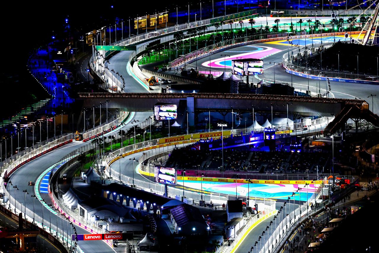 Pista do GP da Arábia Saudita com carro de Max Verstappen na Fórmula 1 2024