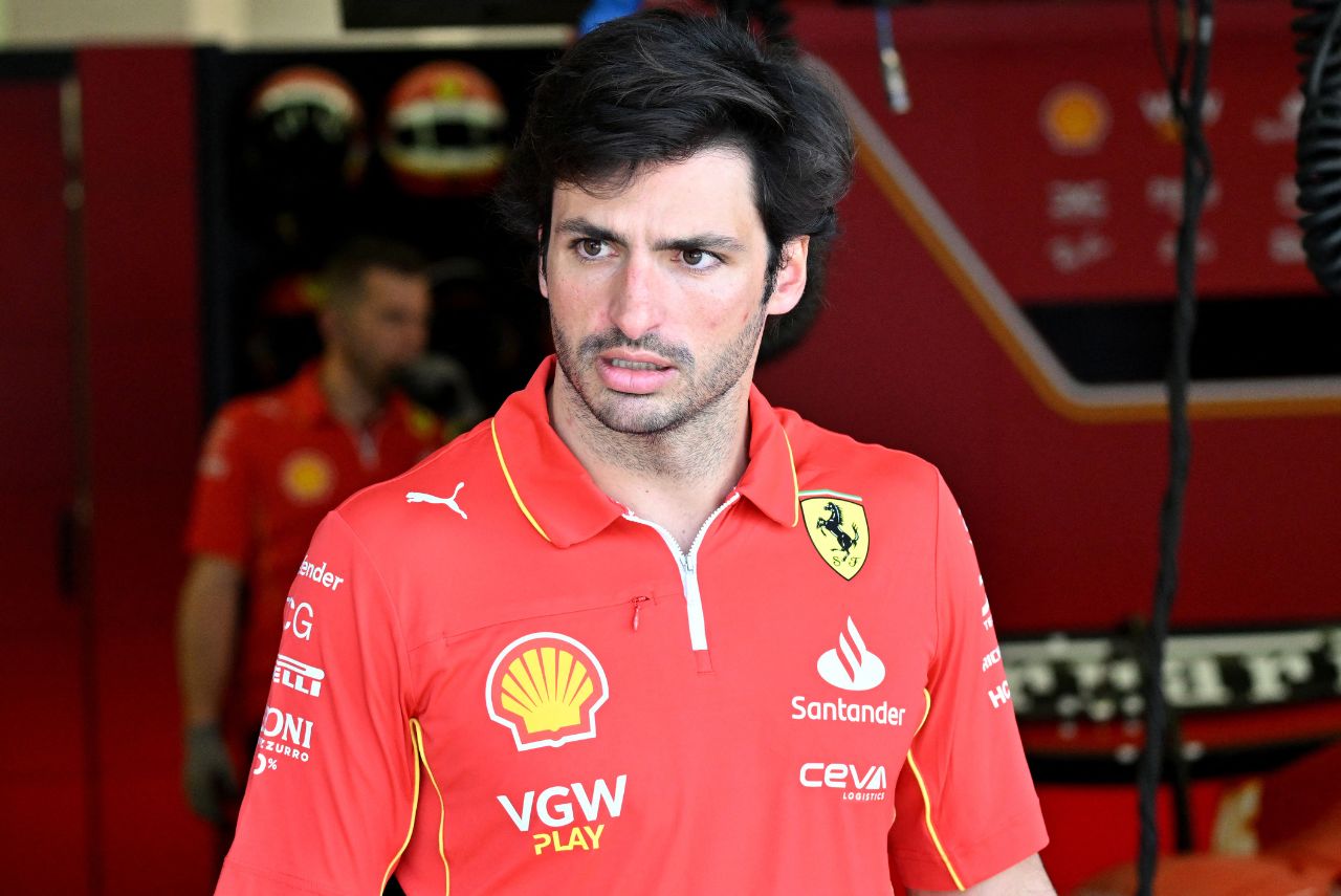 Carlos Sainz, piloto da Ferrari (Foto: Andrej Isakovic/AFP)