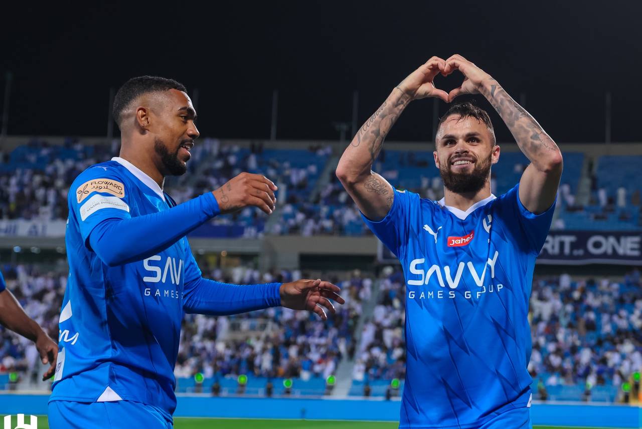 Com a vitória, o Al-Hilal, aumentou para 12 pontos a vantagem na liderança. Foto: Reprodução/X