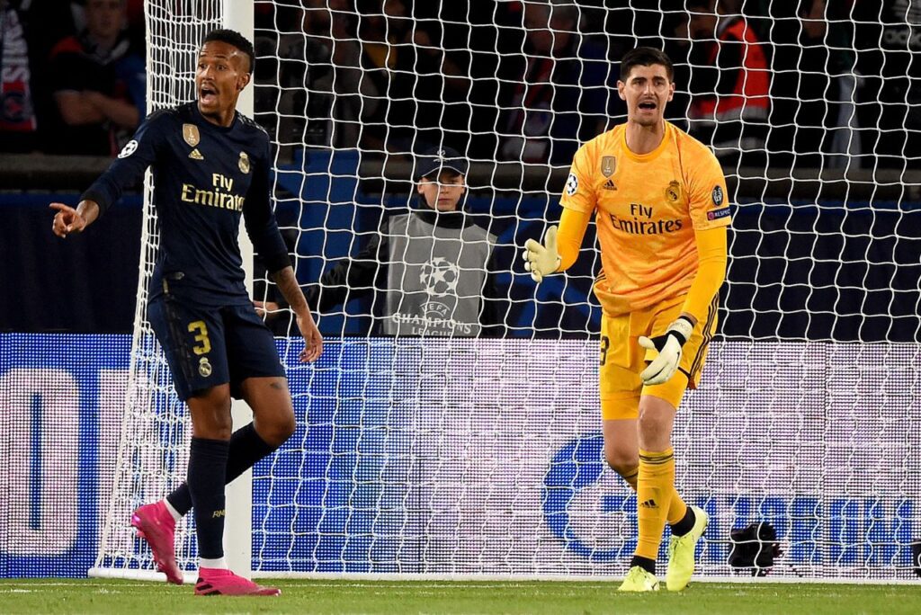 Dupla defensiva do Real Madrid deve retornar após Data FIFA de março (Foto: Lucas Barioulet/AFP)