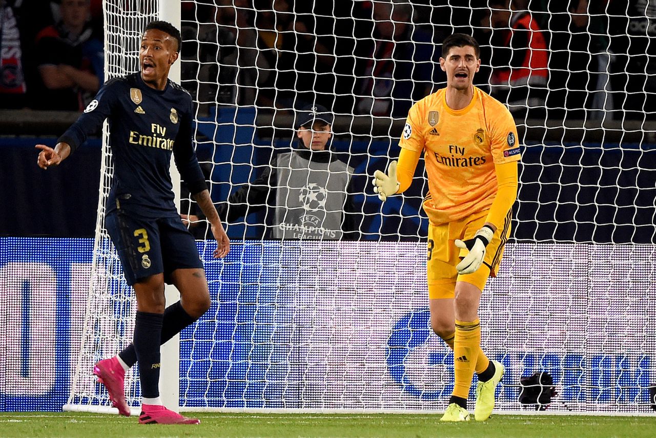 Dupla defensiva do Real Madrid deve retornar após Data FIFA de março (Foto: Lucas Barioulet/AFP)