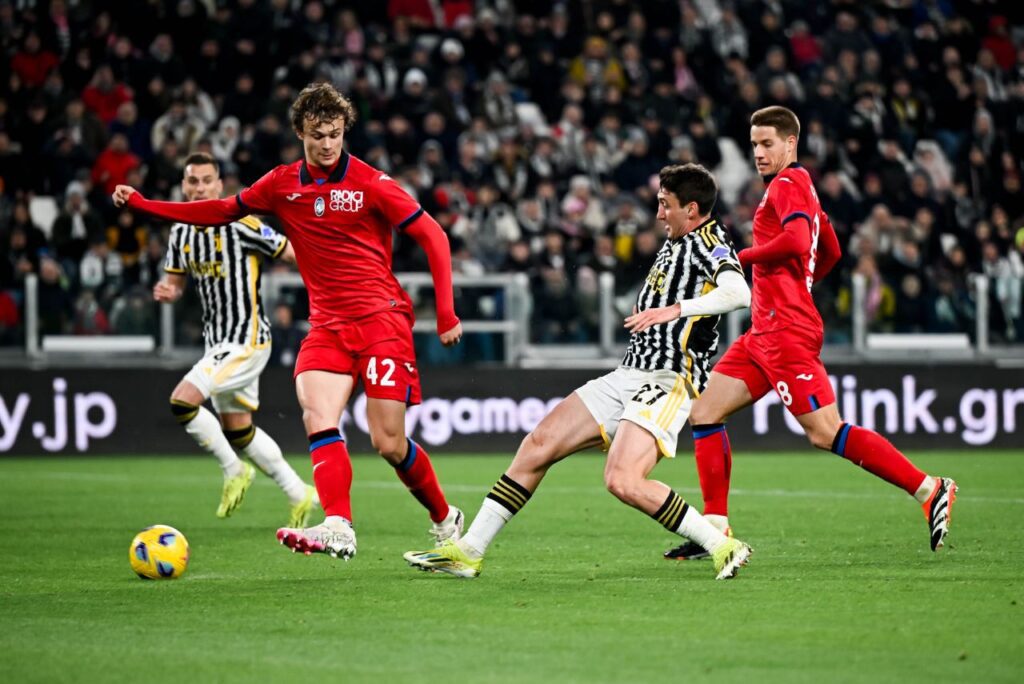 Juventus e Atalanta ficaram no empate pelo Italiano (Foto: Reprodução)